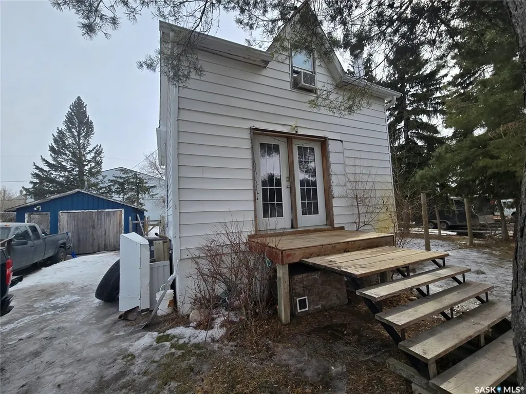 107 Van Horne Street Windthorst SK S0G 5G0