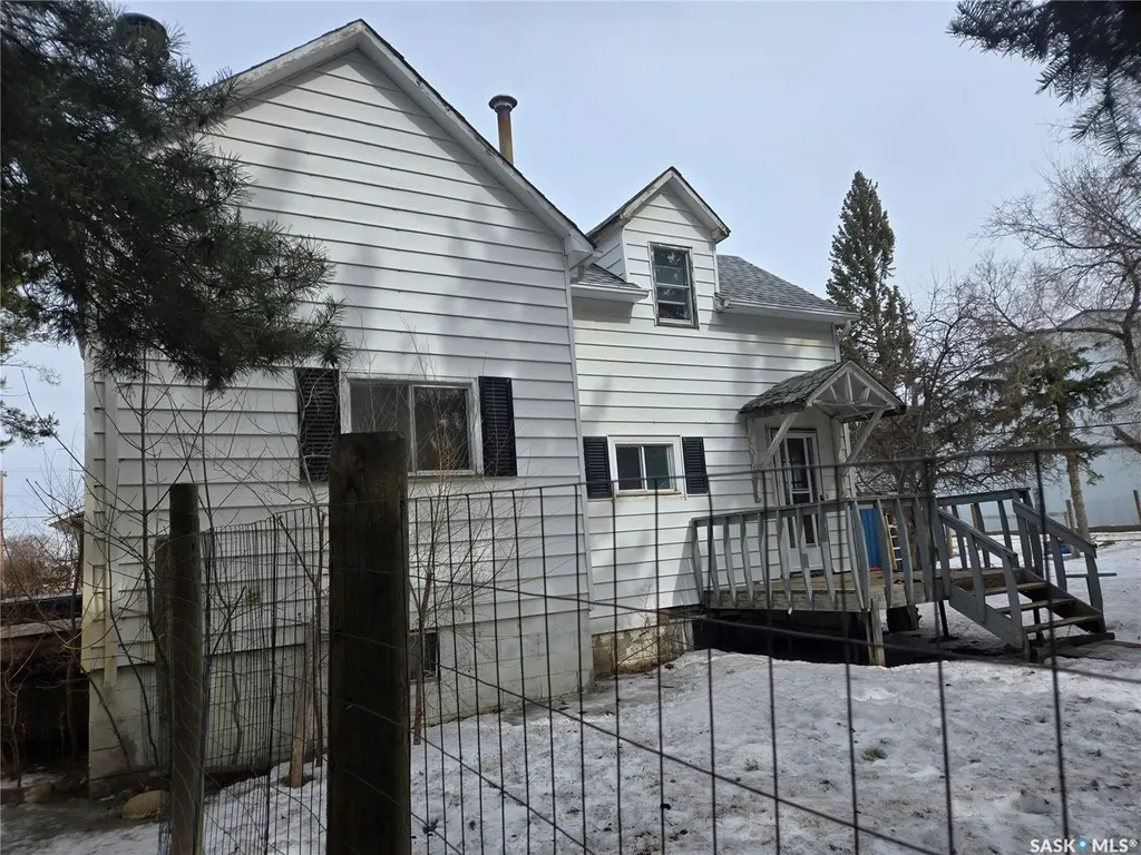 107 Van Horne Street Windthorst SK S0G 5G0