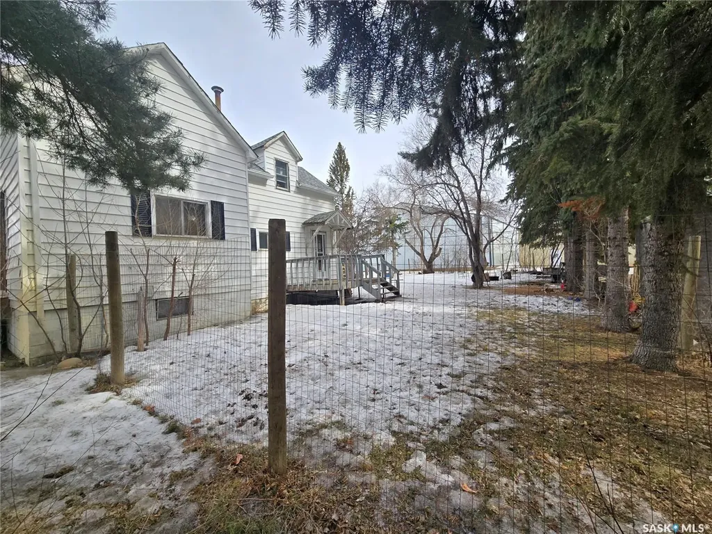 107 Van Horne Street Windthorst SK S0G 5G0