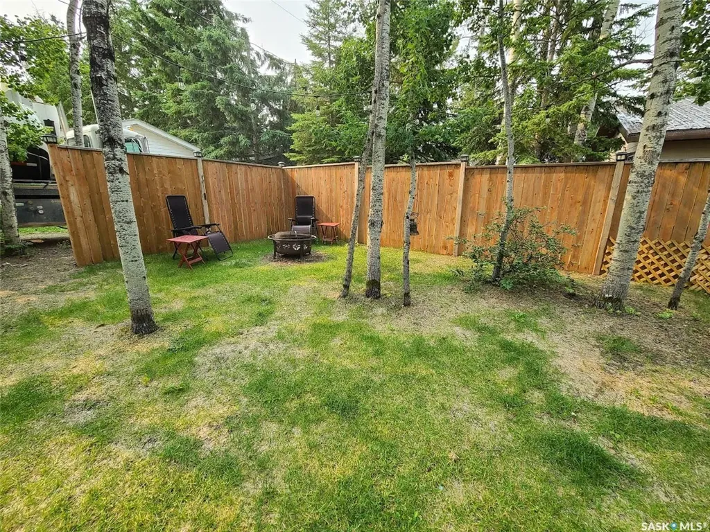 1327 Kewatin Lane Mervin Rm No.499 SK S0M 1J0