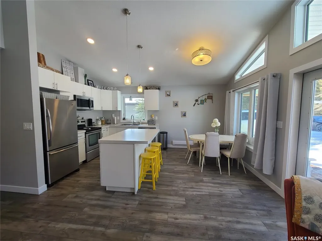 1327 Kewatin Lane Mervin Rm No.499 SK S0M 1J0