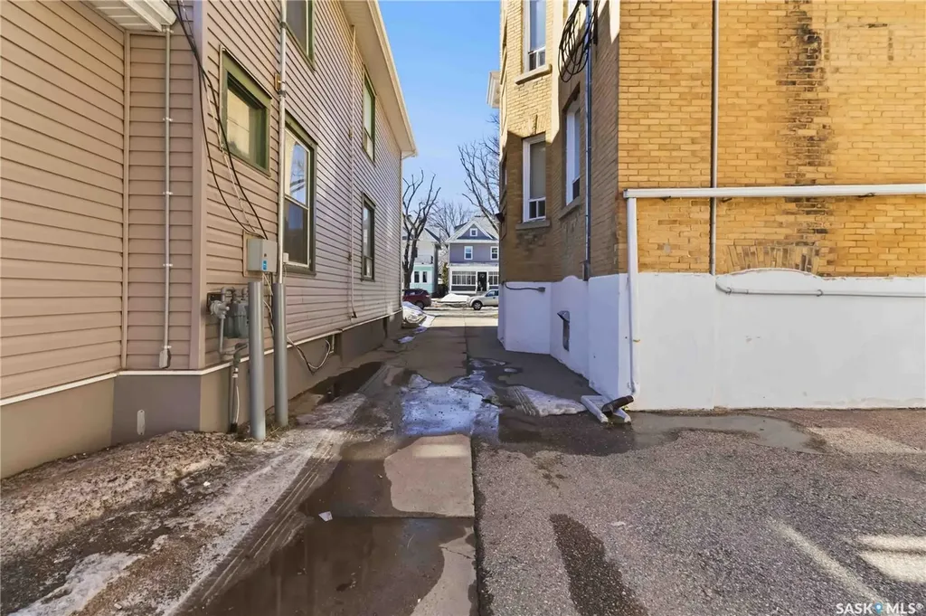609 King Street Saskatoon SK S7K 0N4
