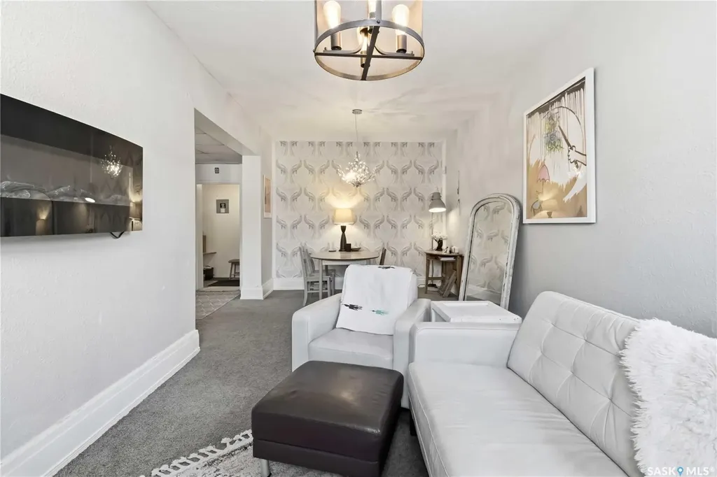 609 King Street Saskatoon SK S7K 0N4