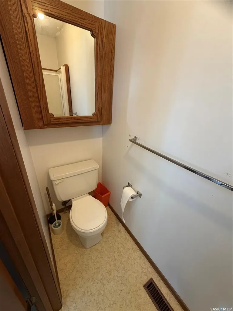 115 1st Street W Carnduff SK S0C 0S0