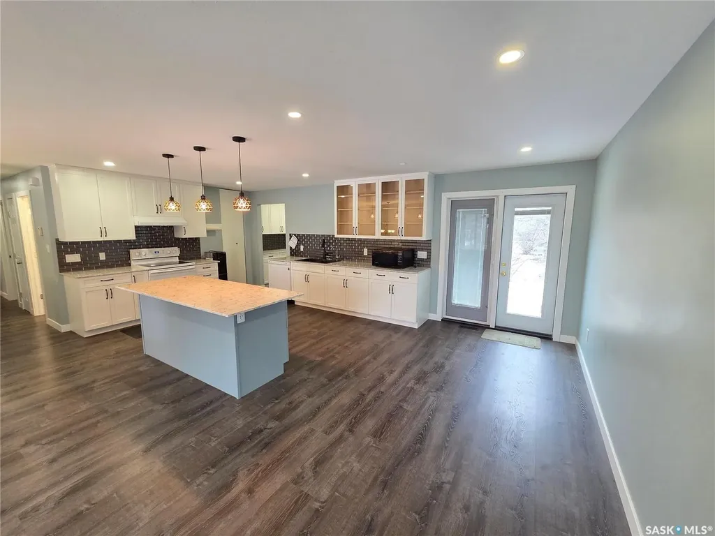 621 Mccall Street Oxbow SK S0C 2B0