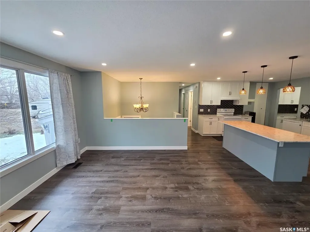 621 Mccall Street Oxbow SK S0C 2B0
