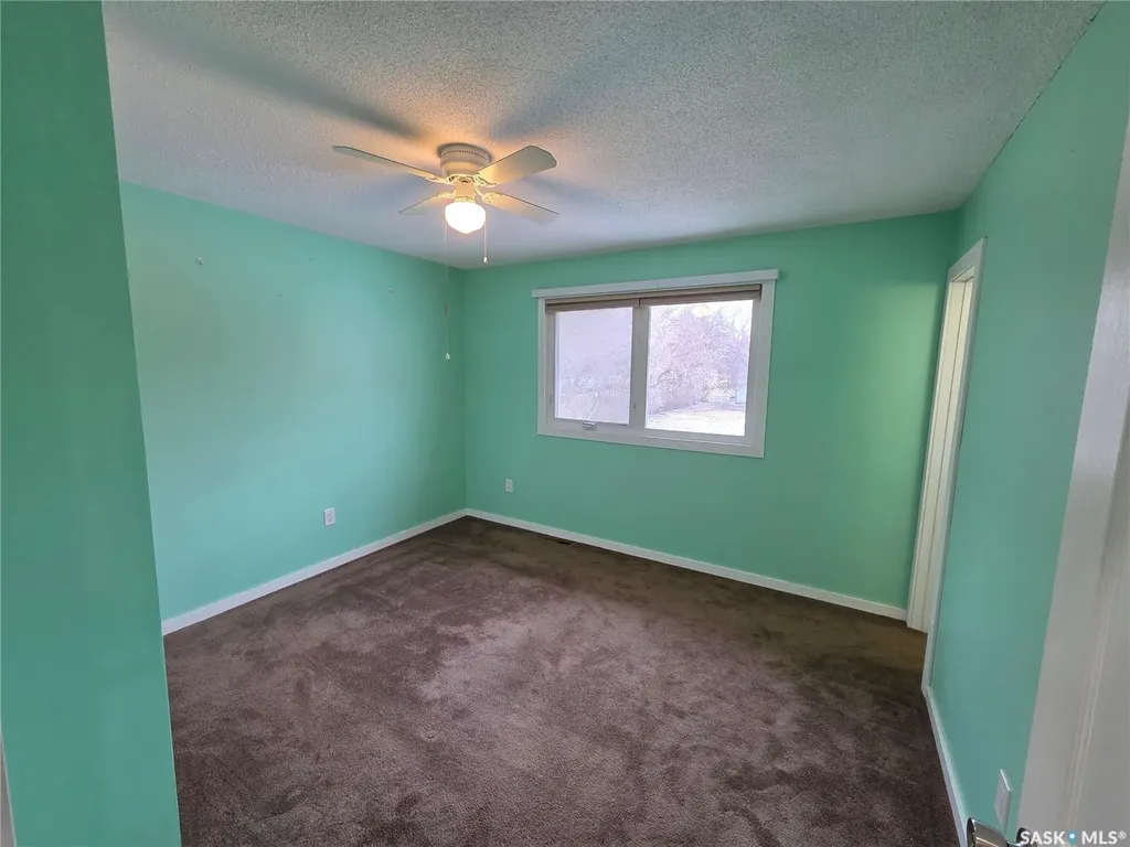 621 Mccall Street Oxbow SK S0C 2B0