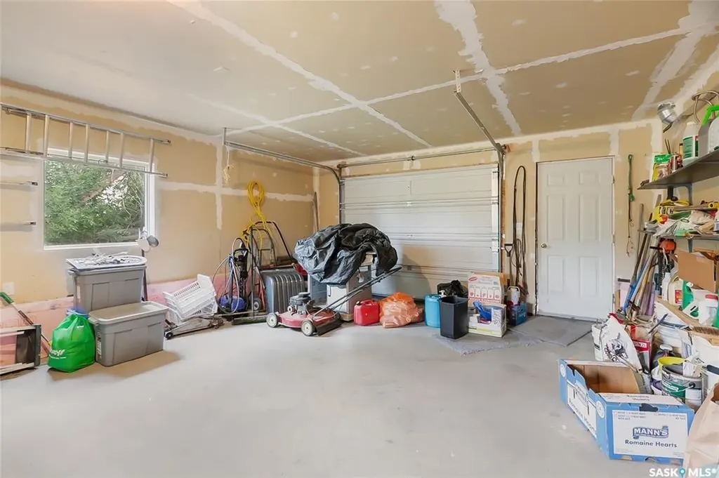 625 Aurora Street Saskatchewan Beach SK S0G 4L0