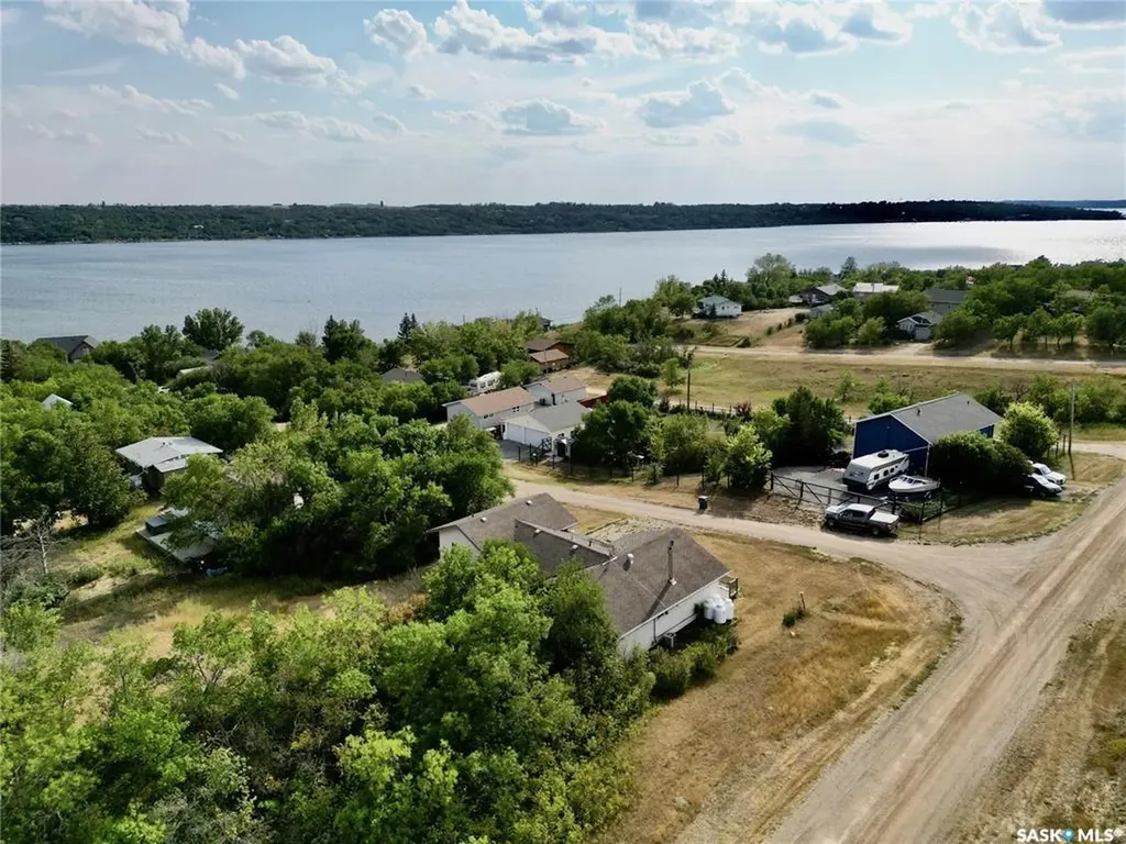 625 Aurora Street Saskatchewan Beach SK S0G 4L0