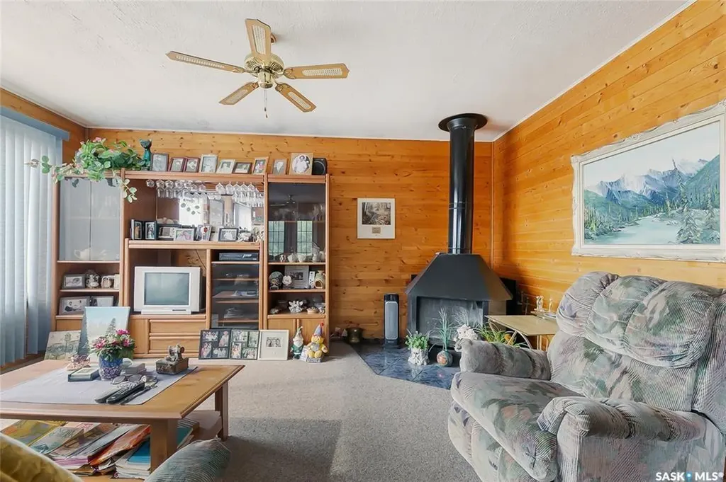 625 Aurora Street Saskatchewan Beach SK S0G 4L0
