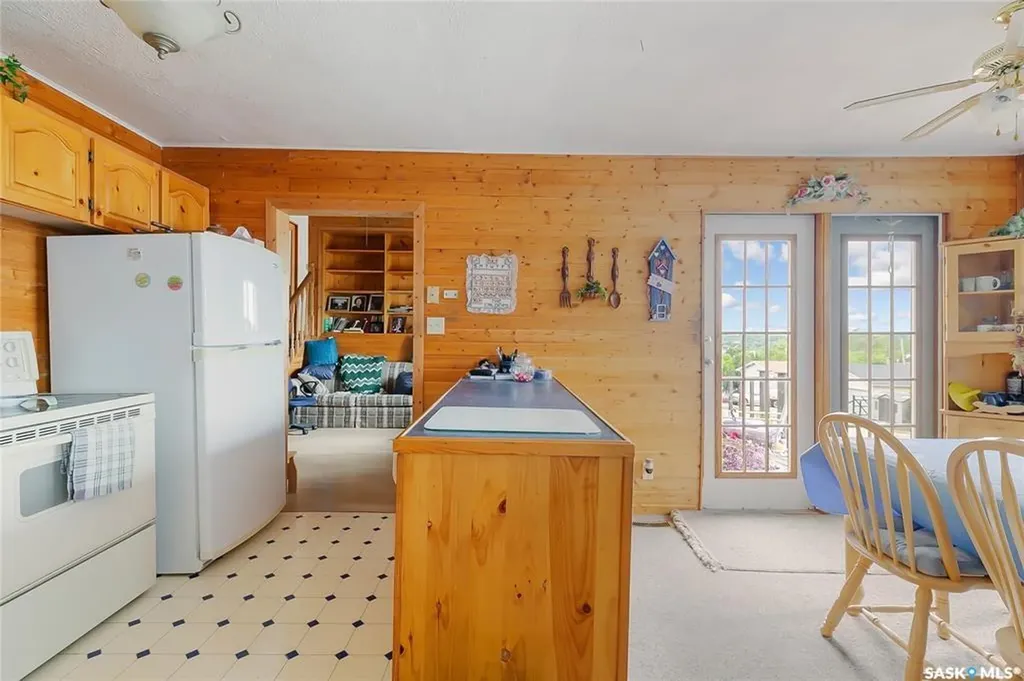625 Aurora Street Saskatchewan Beach SK S0G 4L0