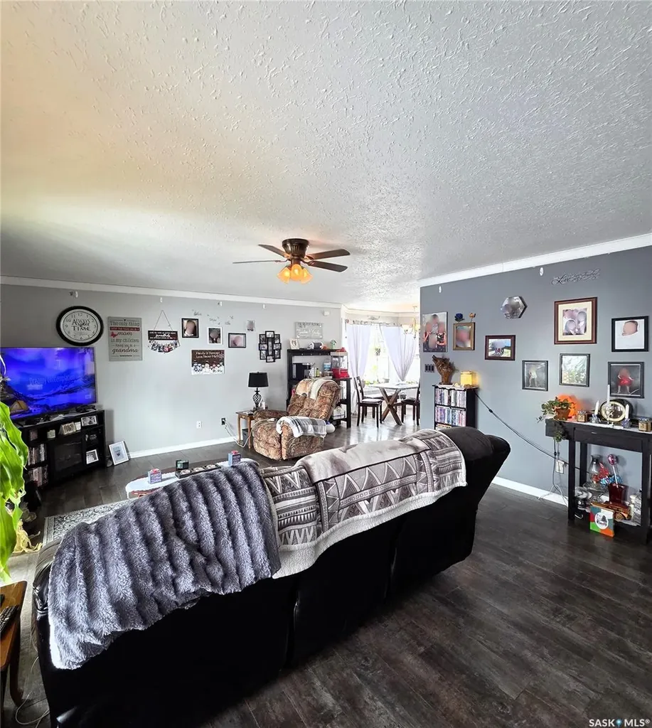 401 6th Avenue W Nipawin SK S0E 1E0