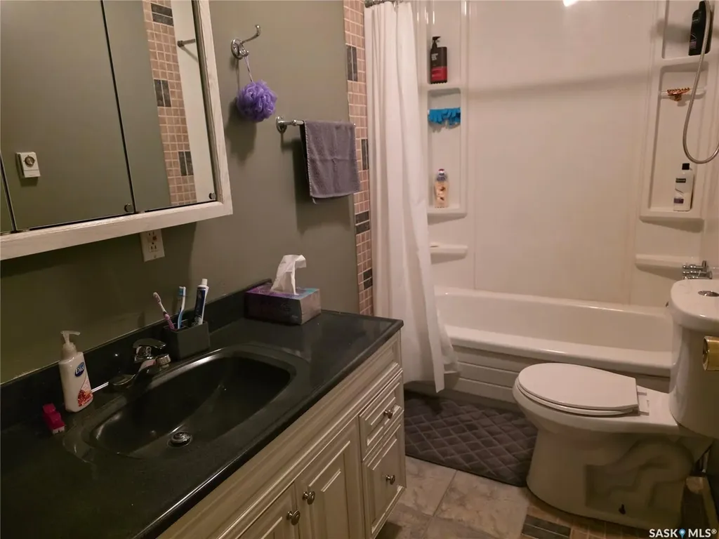 626 Jan Avenue South Lake SK S0H 4C0