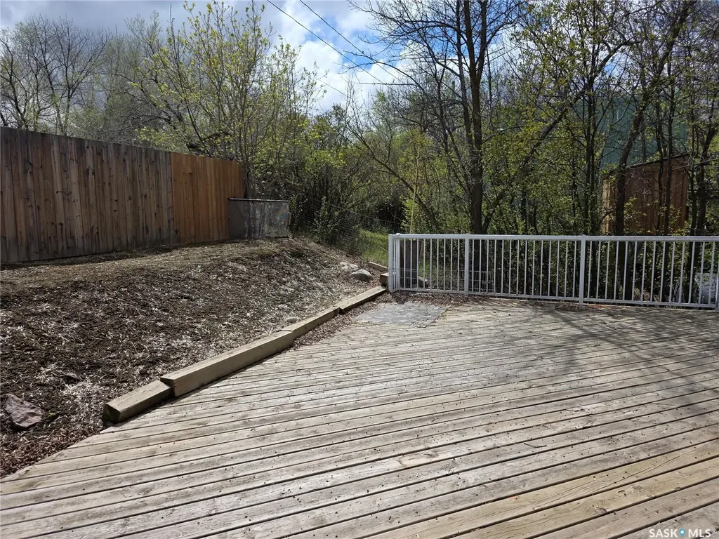 626 Jan Avenue South Lake SK S0H 4C0