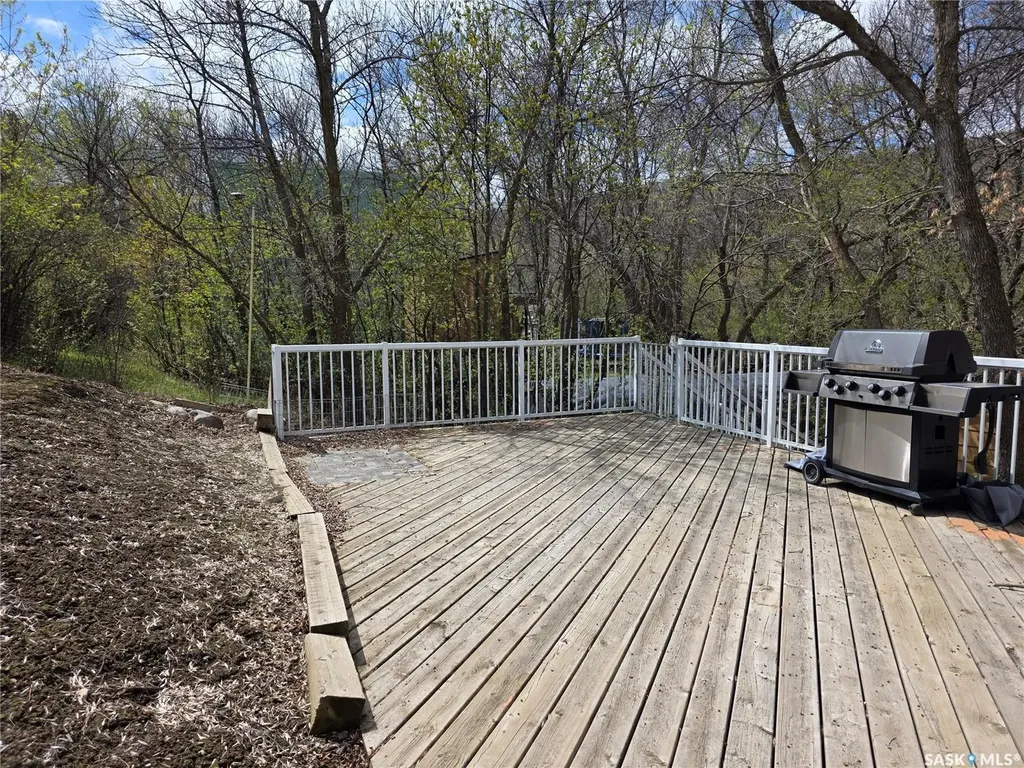 626 Jan Avenue South Lake SK S0H 4C0