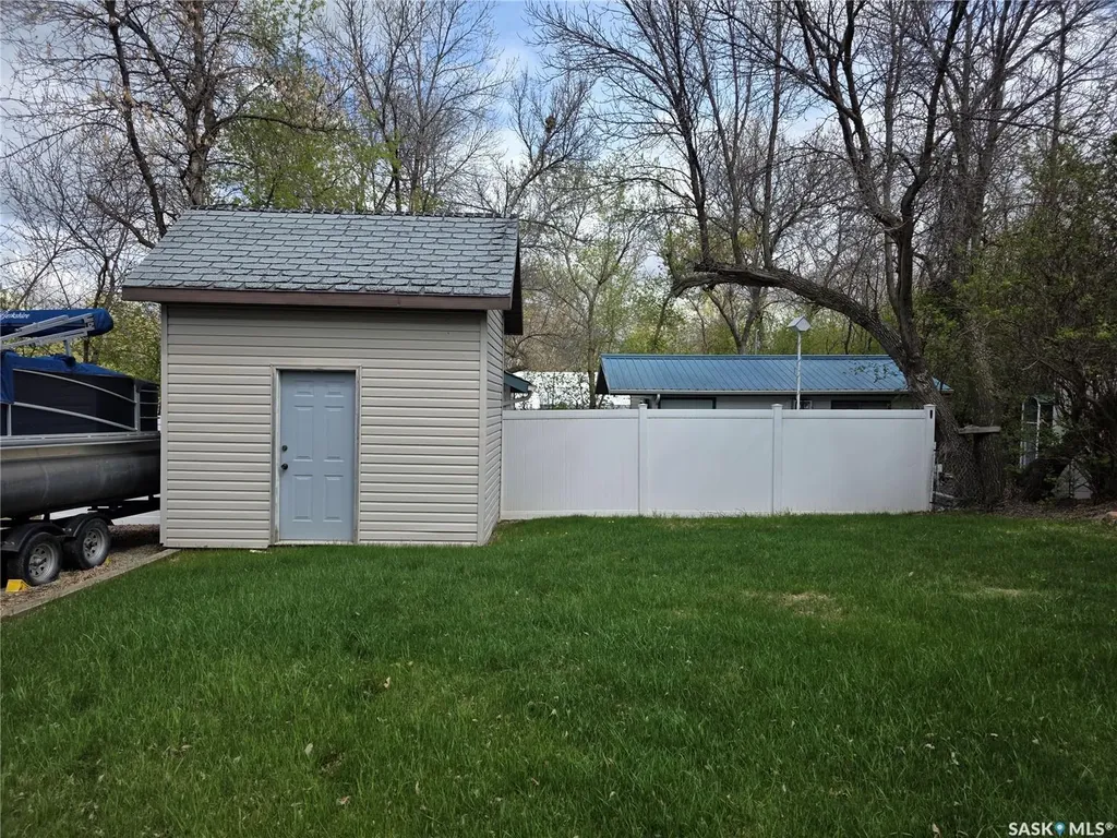 626 Jan Avenue South Lake SK S0H 4C0