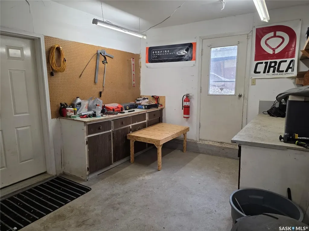 626 Jan Avenue South Lake SK S0H 4C0