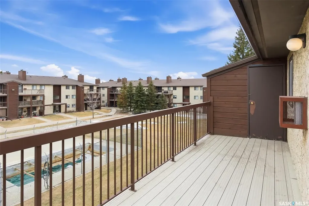 35 Alport Crescent Regina SK S4R 7X2