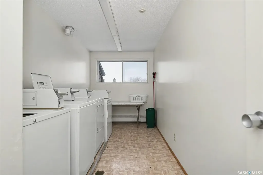 35 Alport Crescent Regina SK S4R 7X2
