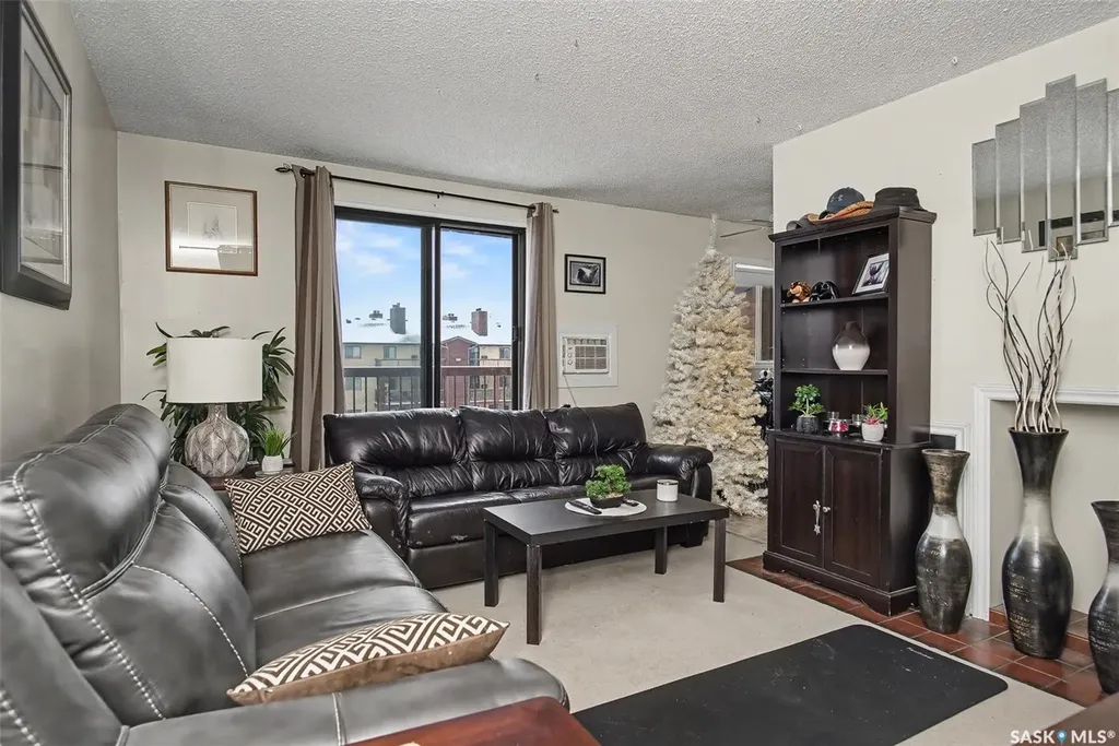 35 Alport Crescent Regina SK S4R 7X2