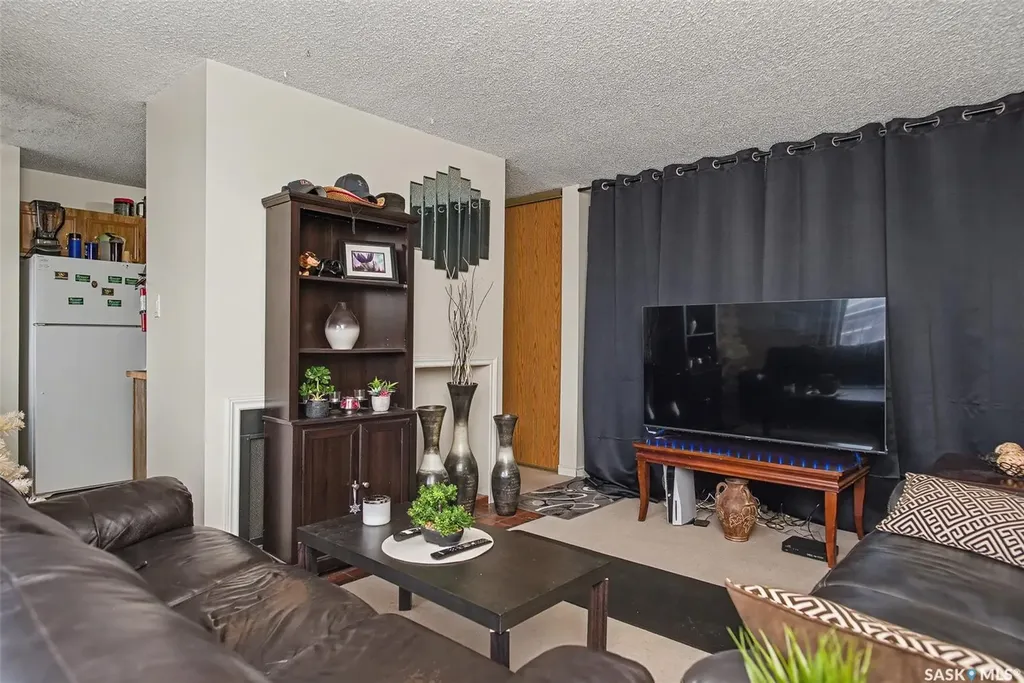 35 Alport Crescent Regina SK S4R 7X2