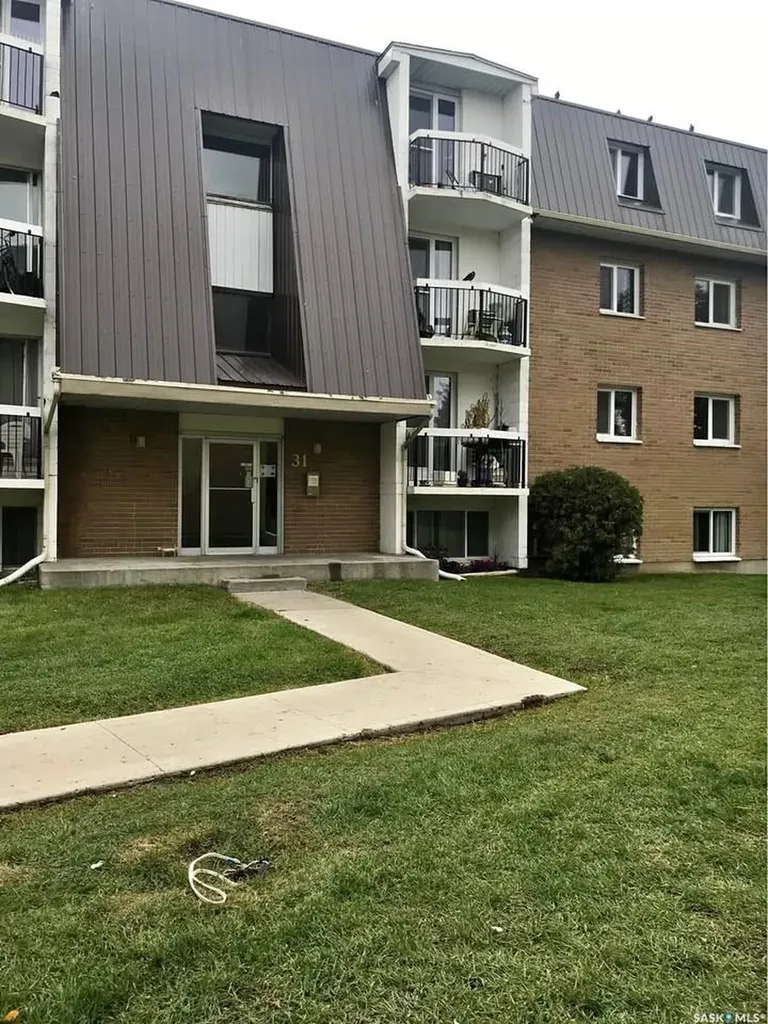 31 & 51 Centennial Street Regina SK S4S 6P8