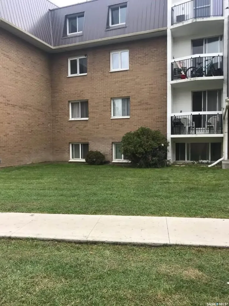 31 & 51 Centennial Street Regina SK S4S 6P8