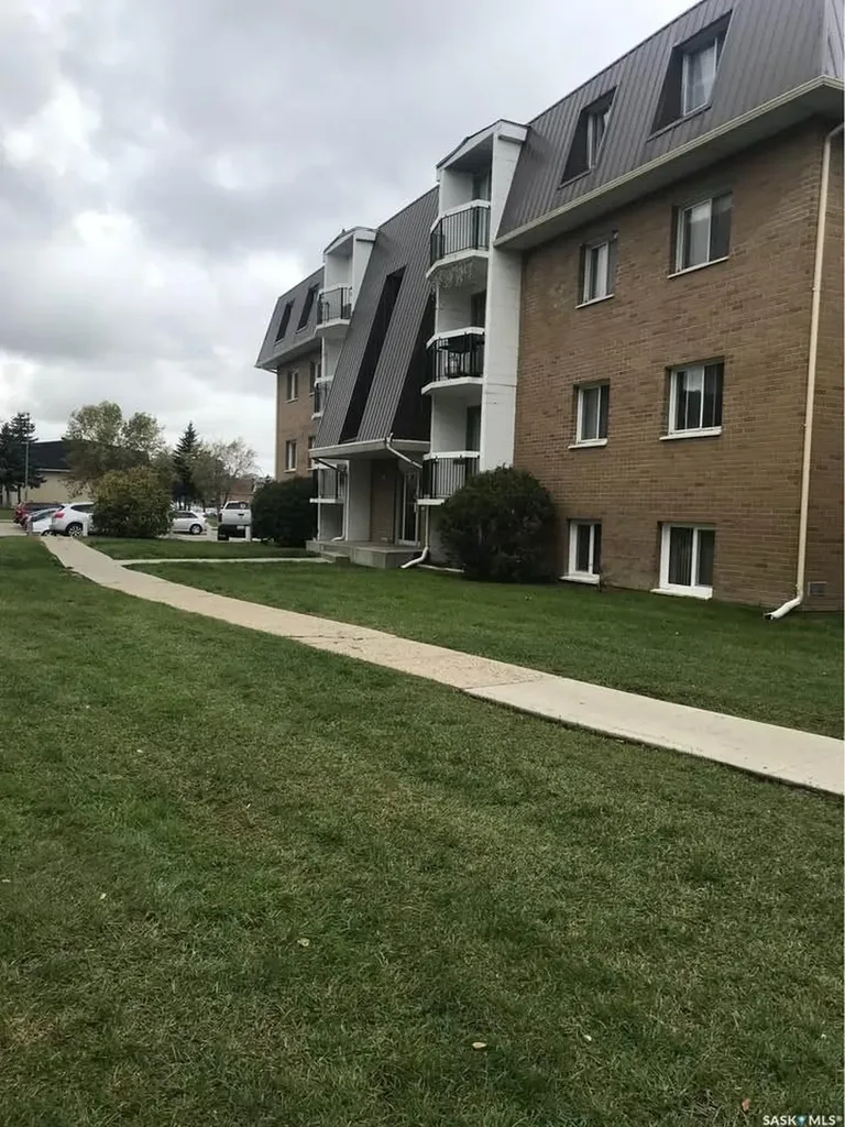 31 & 51 Centennial Street Regina SK S4S 6P8