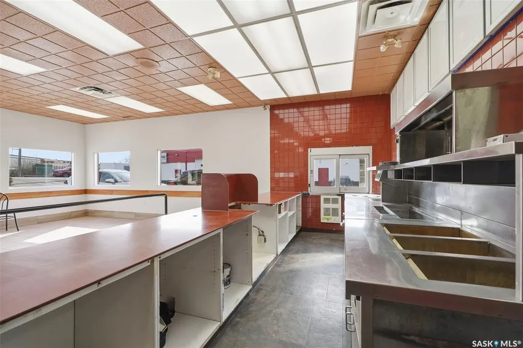 1212 Central Avenue Saskatoon SK S7N 2H2