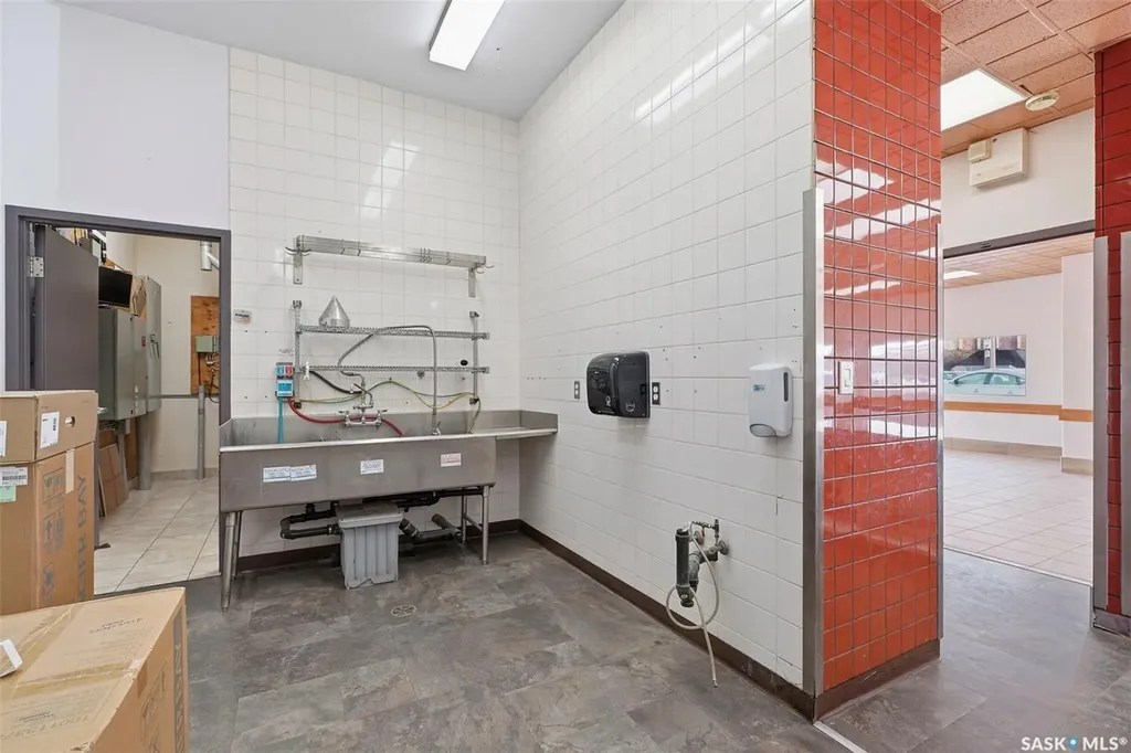 1212 Central Avenue Saskatoon SK S7N 2H2