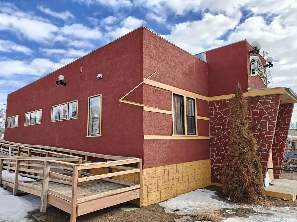 792 108th Street North Battleford SK S9A 2A4