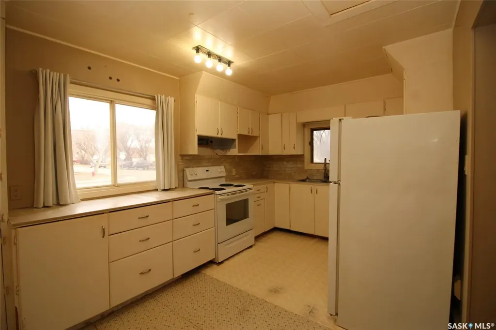 491 1st Street W Shaunavon SK S0N 2M0
