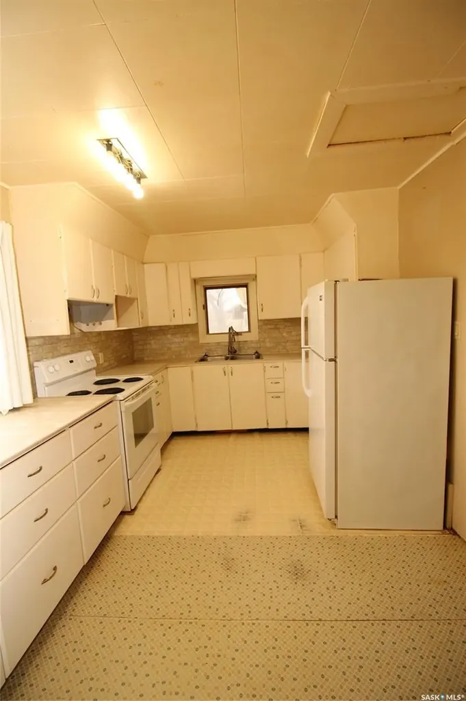 491 1st Street W Shaunavon SK S0N 2M0