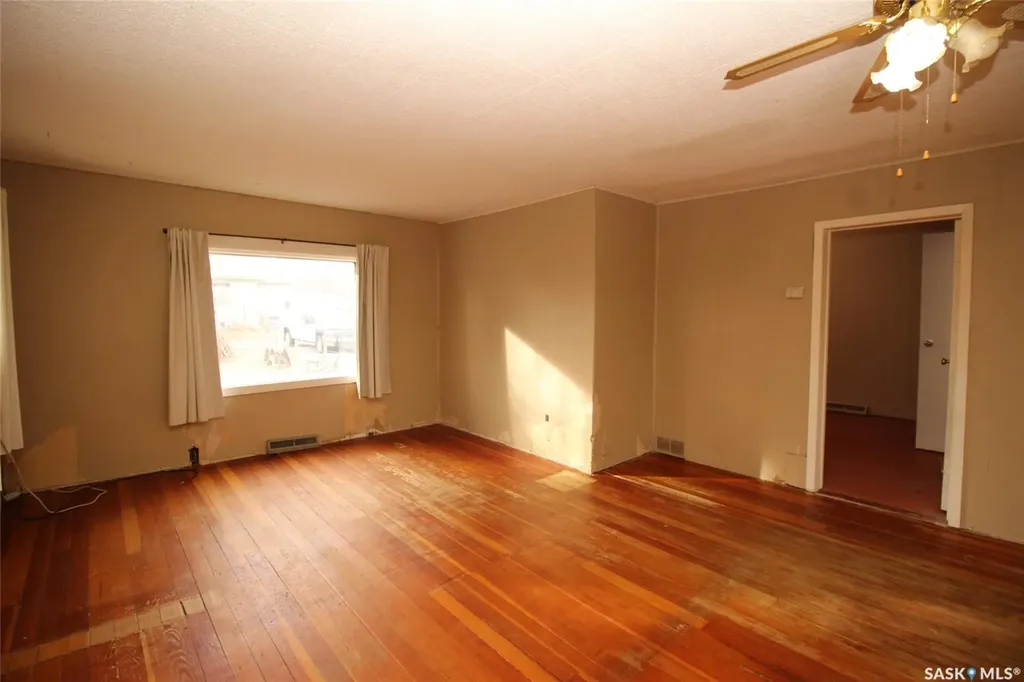 491 1st Street W Shaunavon SK S0N 2M0