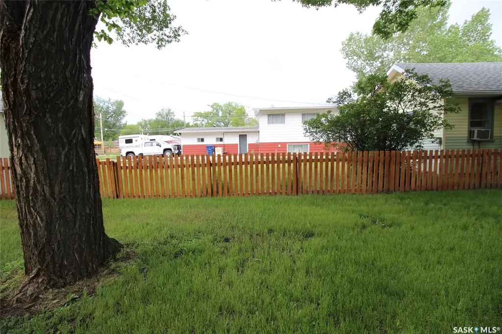 491 1st Street W Shaunavon SK S0N 2M0