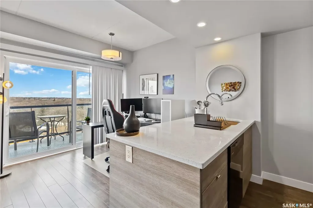550 4th Avenue N Saskatoon SK S7K 2M7