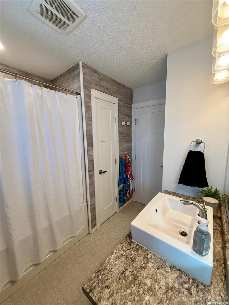420 Logan Avenue White Fox SK S0J 0B1