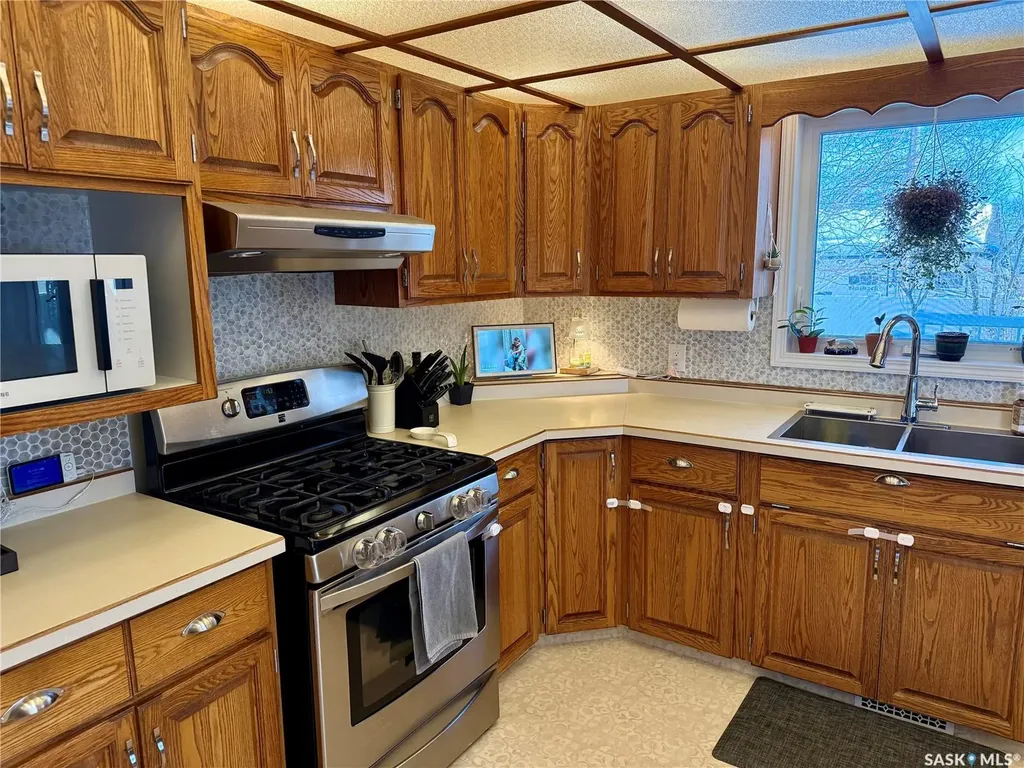 420 Logan Avenue White Fox SK S0J 0B1