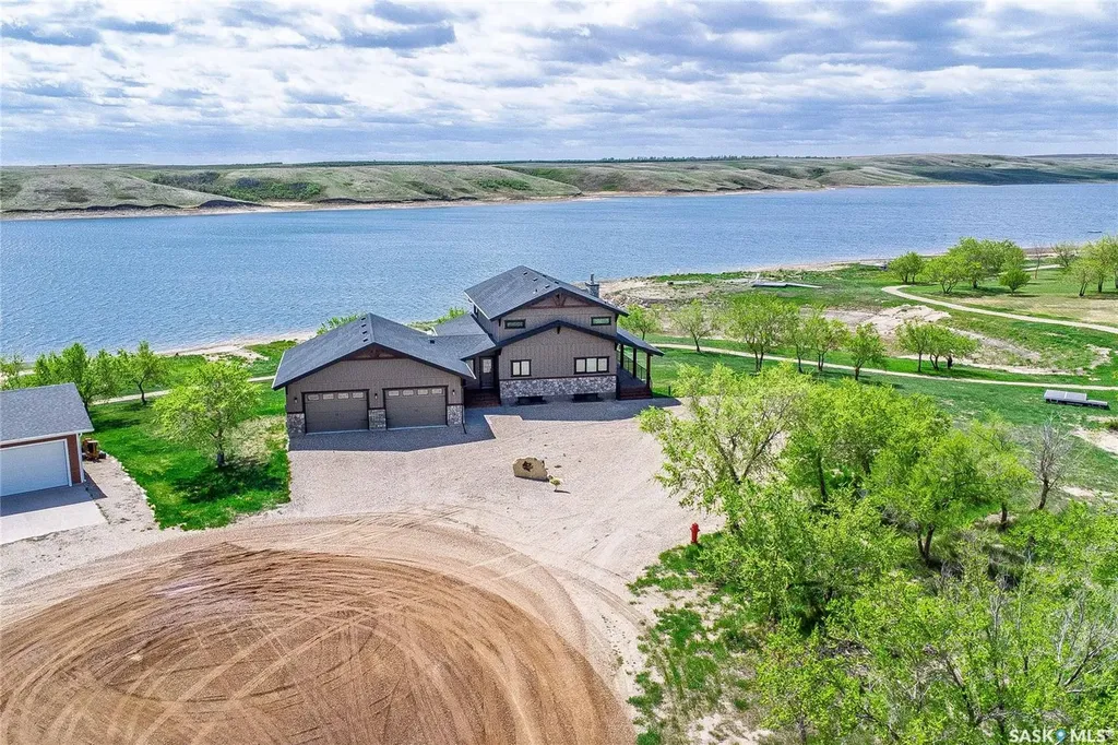 35 Grace Bay Diefenbaker Lake SK S0L 2E0