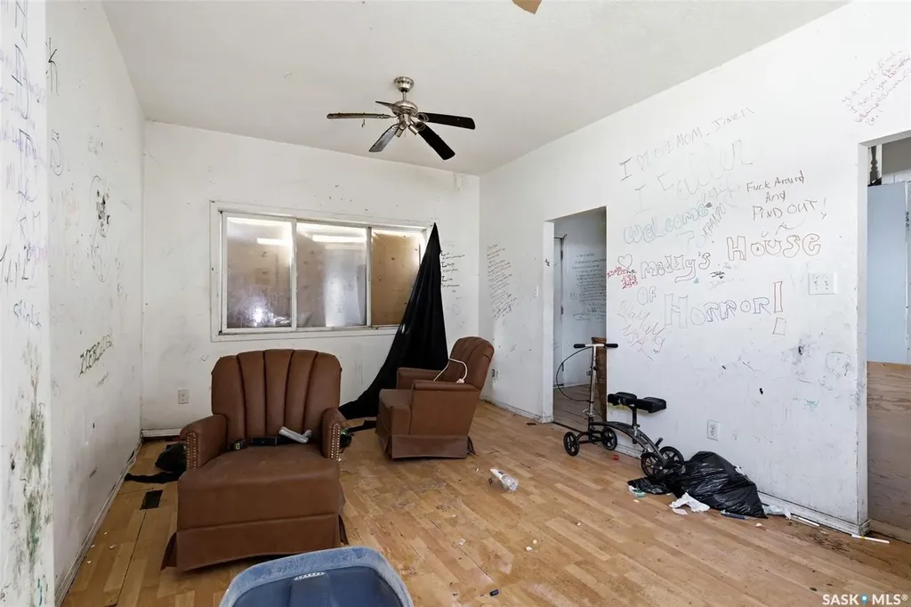 1757 Montreal Street Regina SK S4P 1K8