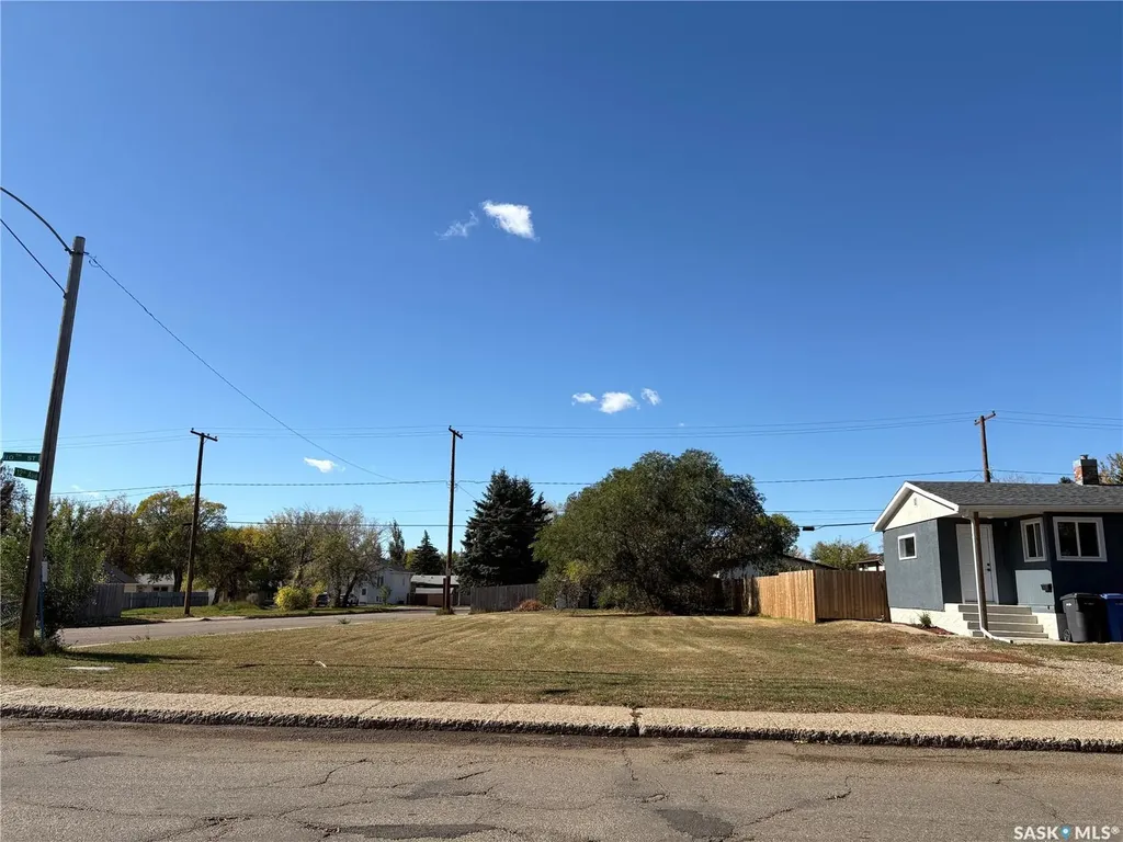 1201 110th Street North Battleford SK S9A 2H7