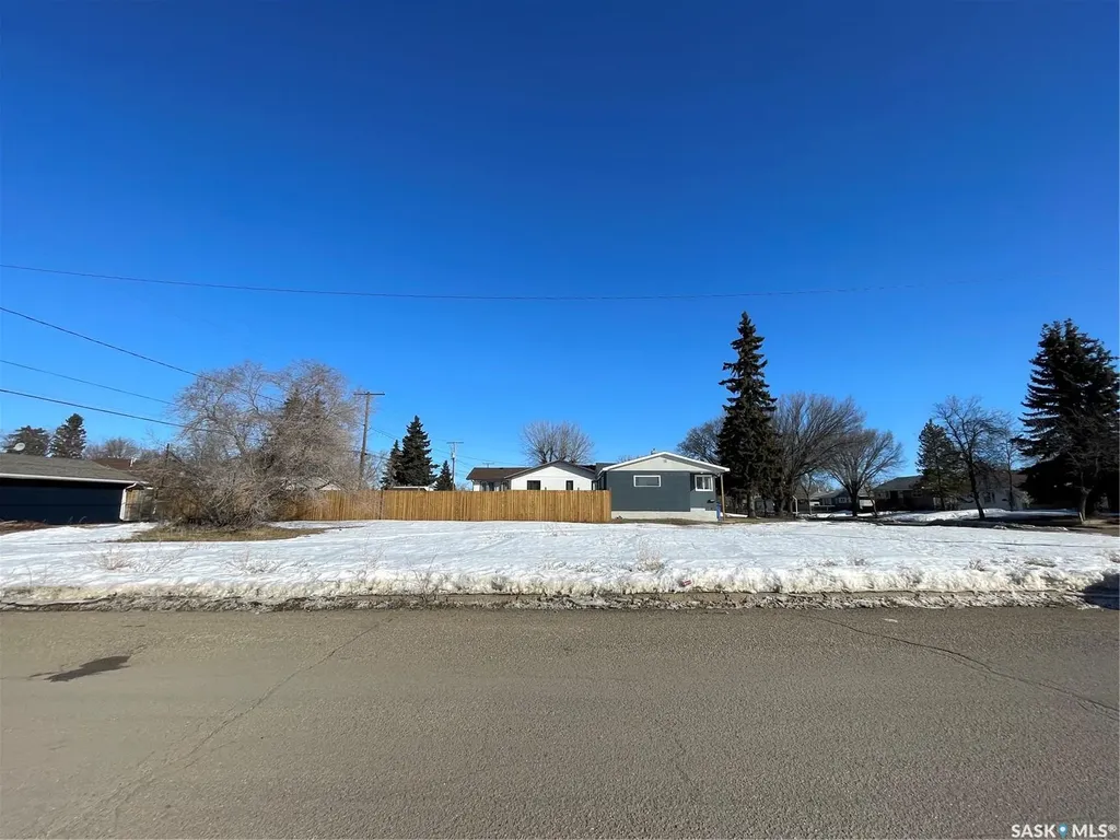 1201 110th Street North Battleford SK S9A 2H7