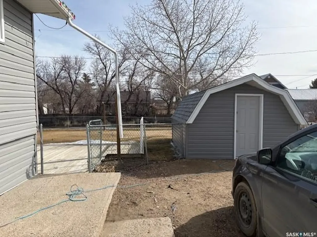 211 Throne Street Sceptre SK S0N 2H0
