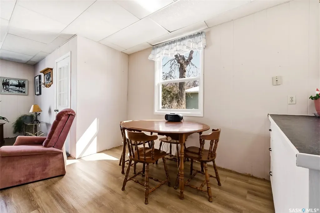 347 Green Avenue Regina Beach SK S0G 4C0