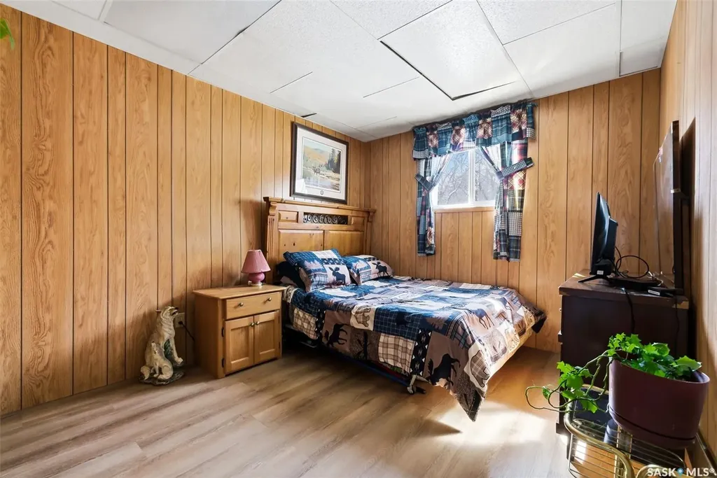 347 Green Avenue Regina Beach SK S0G 4C0