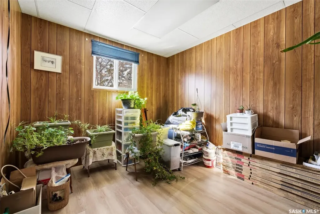 347 Green Avenue Regina Beach SK S0G 4C0