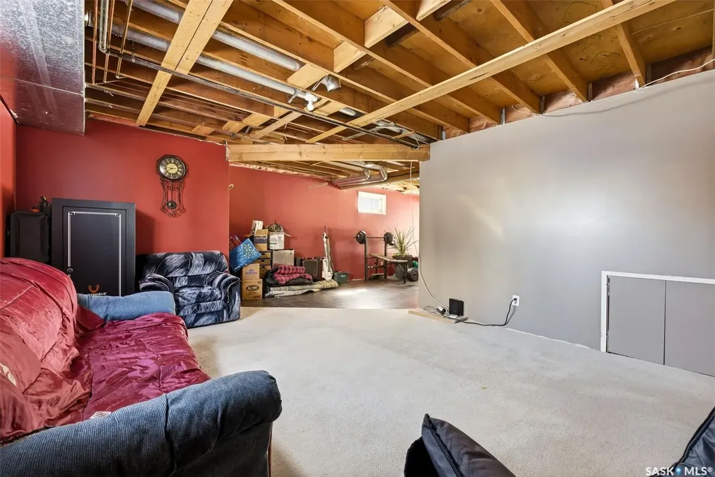 347 Green Avenue Regina Beach SK S0G 4C0