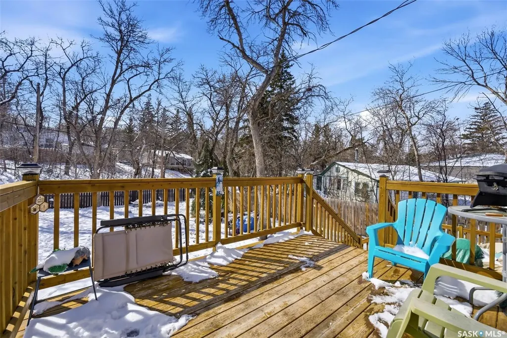 347 Green Avenue Regina Beach SK S0G 4C0