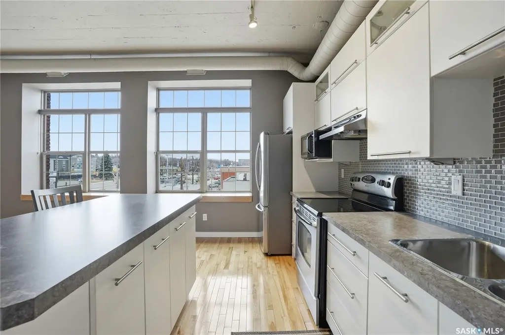12 23rd Street E Saskatoon SK S7K 0H5