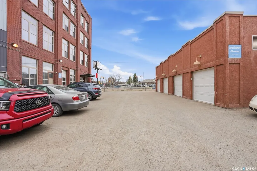 12 23rd Street E Saskatoon SK S7K 0H5